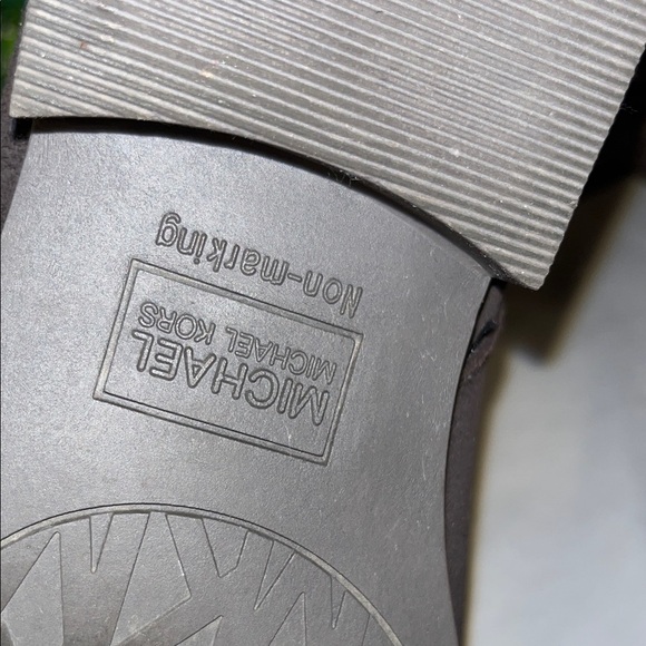 Michael Kors Black and Brown Monogram Boots used good condition - Picture 12 of 15